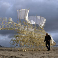 Las Asombrosas Criaturas de Theo Jansen llegan a Madrid 