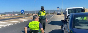 Los anuncios de la DGT no bastaban. Ahora la Guardia Civil lleva a accidentados en sillas de ruedas a los controles para concienciarte
