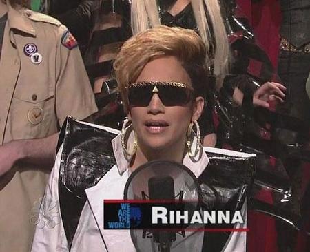Jennifer Lopez se convierte en Rihanna en 'Saturday Night Live'