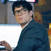 James Gunn recurre a los cómics para explicar por qué nadie reconoce a Superman como Clark Kent