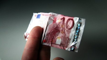 Diez euros al mes para acabar con el problema de las descargas P2P