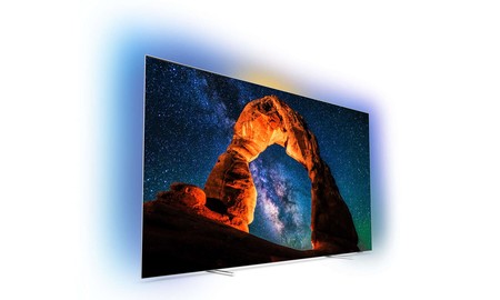 Gama alta, panel OLED, Ambilight y un cuidado diseño minimalista en formato 55": MiElectro nos deja la Philips 55OLED803 por 1.179 euros