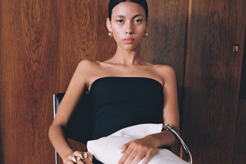 Vestido negro de Mango