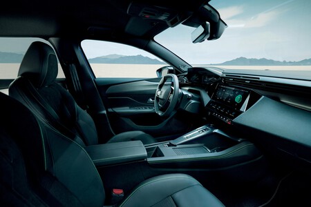 Peugeot 408 Primer Contacto 28