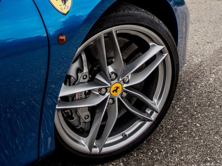 ¿Ferrari ya desarrolla un crossover? Aunque lo nieguen en la marca, podría ser una buena decisión