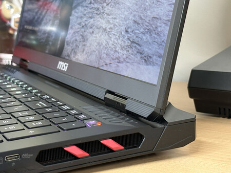 Msi Raider Xataka Analisis Recurso Bisagras