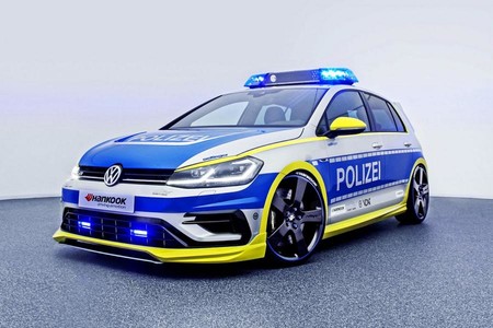 ¡Temible! Con 400 CV y 500 Nm de par, este Golf R de policía es lo que necesitan en 'Alerta Cobra'