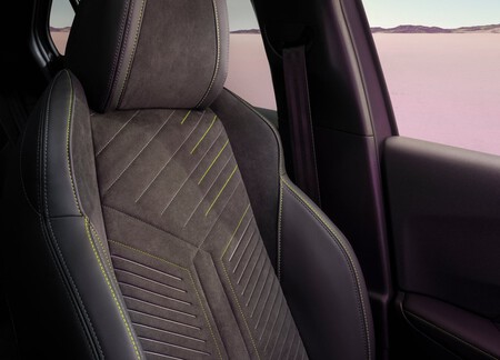 Peugeot E 2008 2024 1600 11