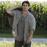 Conocer esta historia de Henry Cavill con Russell Crowe hace que el casting de Man of Steel me parezca aún más top 