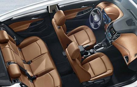 Cruze Interior