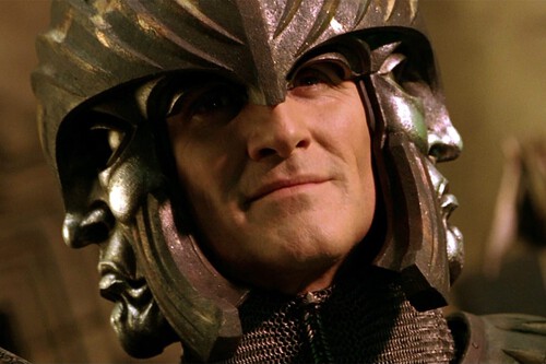 Quiso ser el 'El Señor de los Anillos' de la ciencia ficción y fracasó a lo grande. Su héroe no se rindió y salvó la saga hipotecándose por el camino 