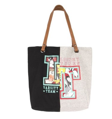 Si te molan los Looney Tunes no te puedes perder lo nuevo de Bershka para la vuelta al cole