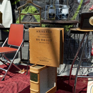 El 5 de julio regresa a Barcelona el paraíso vintage: un mercadillo con 150 puestos que se celebra junto al mar