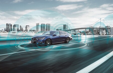 Honda adelanta a Mercedes y se convierte en la primera marca con un coche de conducción autónoma nivel 3