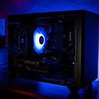Encontró un PC Gaming de 2.000 euros en un camión de basura y asegura que se trata de "una auténtica bestia"