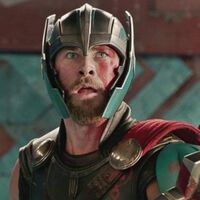 Pausa Thor: Ragnarok en el minuto 31 con 20 segundos y descubrirás el cameo de 4 grandes héroes que no han vuelto a aparecer en el MCU 