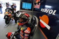 MotoGP Gran Bretaña 2010: Marc Márquez empieza dominando 125