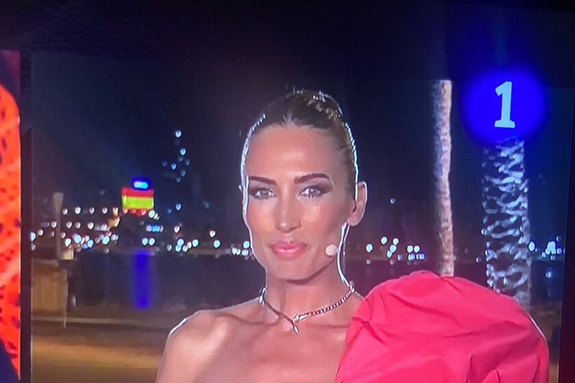 a perfect guest look a perfect guest look