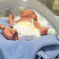 Relacionan la contaminación del aire con seis millones de nacimientos prematuros en todo el mundo 