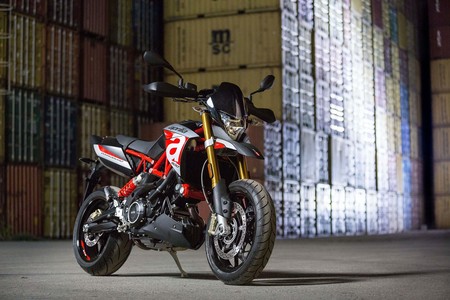 Aprilia Dorsoduro 900 2017 006