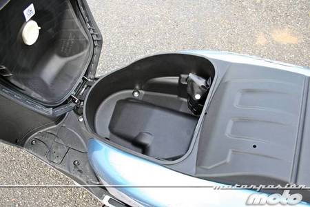 Honda Scoopy SH300i