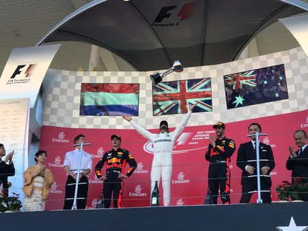 Hamilton gana en Japón y deja el mundial listo para sentencia