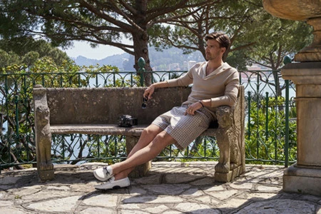 El marido de Olivia Palermo, Johannes Huebl, protagoniza la "A Man’s Story" de Ferragamo