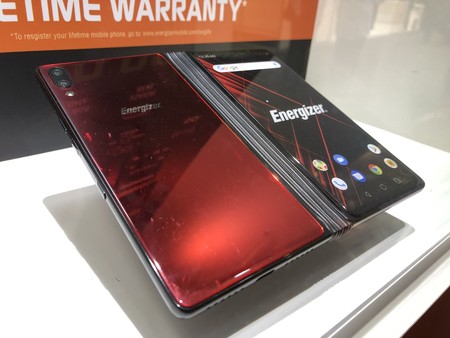 Energizer Power Max P8100S: un nuevo plegable con 5G y batería descomunal que amenaza con una guerra de precios en Europa