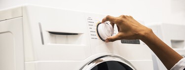 Lidl tiene un tendedero plegable compacto: es ideal para casas pequeñas y con capacidad para tender dos lavadoras