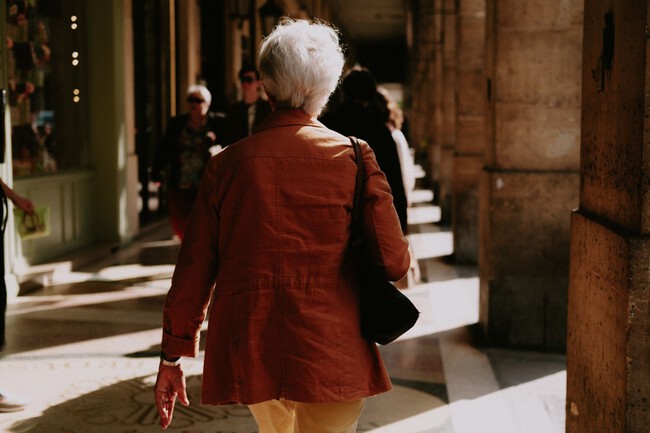 Sylvie, 67 años, jubilada como auxiliar de enfermería: "mi pensión es de 1.790 euros al mes, pero no me parece justa teniendo en cuenta la dureza del trabajo"