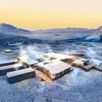 Arreglando motos a 30 grados bajo cero y sin taller cerca: así es el trabajo de mecánico más extremo del planeta, en plena Antártida 