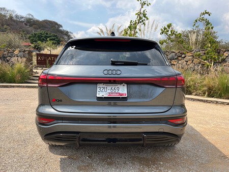 AUDI8