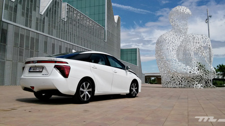 El platino se enfrenta a su mayor amenaza: el auge del coche eléctrico y la decadencia del diésel