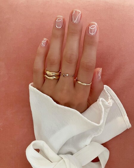 Manicura para ir a la oficina en 2021