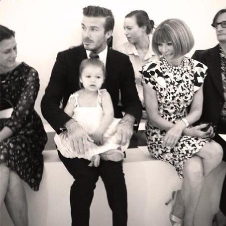 Pues ya tenemos otro motivo más para adorar a Harper Beckham: que viste a papá