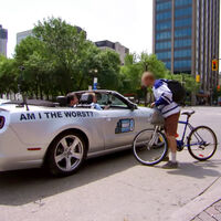 Esta mujer paró en todos los semáforos en verde y se metió en una cochera de autobuses: el reality que buscaba a los peores conductores de Canadá y los encontraba por docenas
