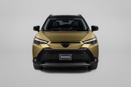 Toyota Corolla Cross Hybrid 2023 9