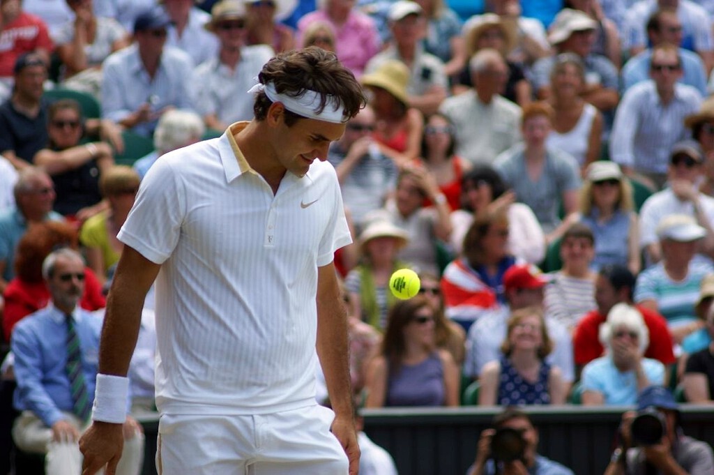 Federer acaba de convertirse en multimillonario. Y no por sus 20 Grand Slams, sino por unas zapatillas que compró su mujer