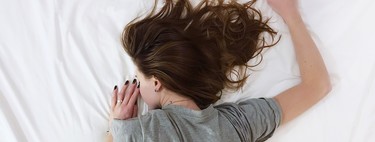 Nueve consejos para padres que duermen poco: si no descansas lo notas tú y lo nota tu bebé