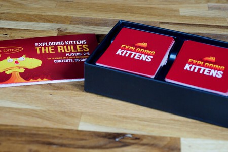 Semana del Juguete de Amazon, con descuentos de hasta el 30% en juegos de mesa como Exploiding Kittens, Cluedo, Pictionary, Operación o Bang!