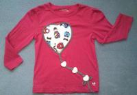 Una buena idea: decorar una camiseta lisa