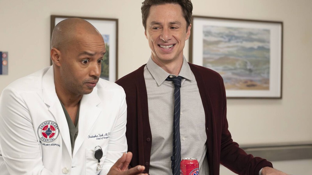 Bill Lawrence, creador de 'Scrubs', sobre por qué fue la serie médica más realista: "Todas las series de la época eran tipo ¡hay una bomba en su pecho! ¡va a morir!"