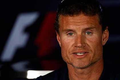 Coulthard ya ejerce de asesor y apuesta por Alonso