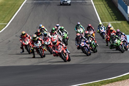 Limitaciones variables, menos revoluciones y piezas comunes. Así va a cambiar el reglamento de WSBK en 2018