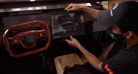 Interior Cybertruck Madera