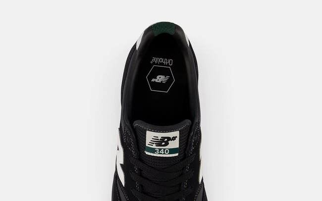 Las Zapatillas Mas Elegantes De New Balance Estan Por Llegar Un Clasico En Color Negro Que No Necesita De Estridencias Para Dominar Tus Looks