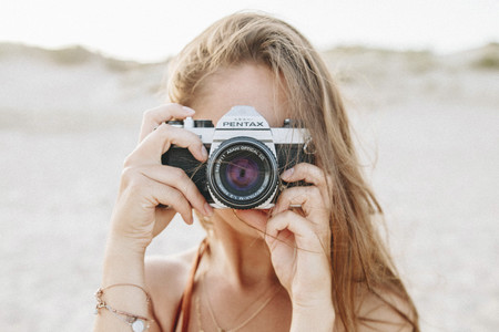 Resumen semanal, Pentax cree en las DSLR, concursos varios y más: Galaxia Xataka Foto