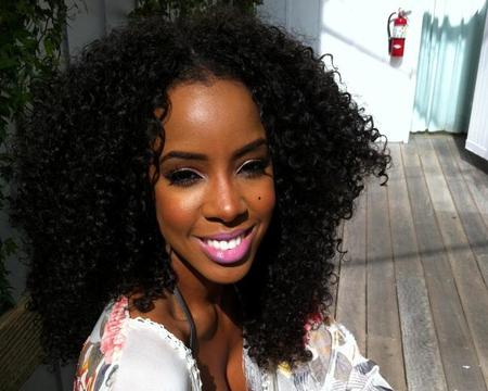 Kelly Rowland estrena vídeo con menos chulazos y más playita
