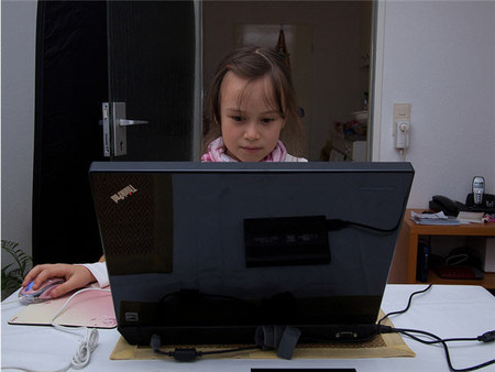 Los padres no podemos ser los últimos en enterarnos de que humillan, vejan (o cosas peores) a los niños en Internet