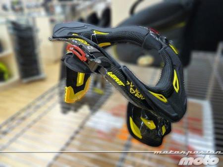 Leatt Brace GPX Pro Full Carbono lateral